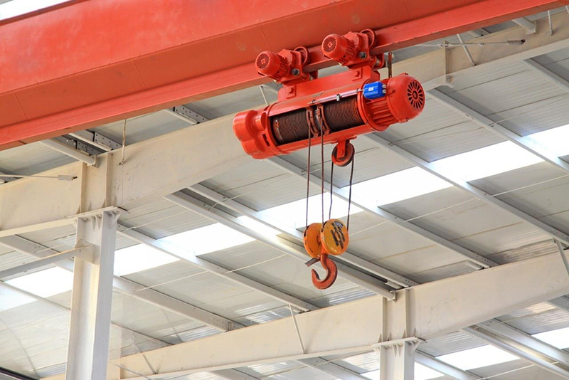 Hoisting pulley in an industrial production