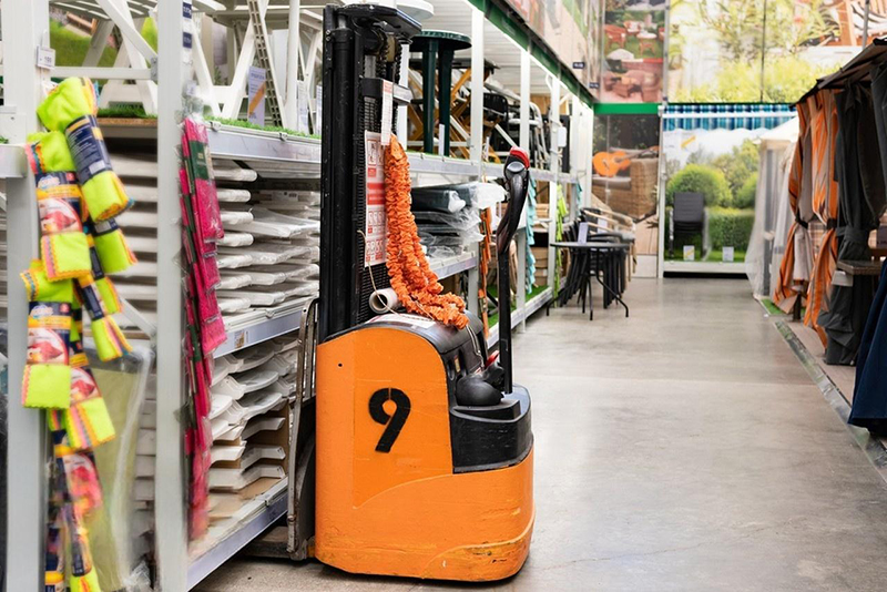 Pallet truck. Used for unloading goods in supermarkets. Pallet truck. Used for unloading goods in supermarkets.